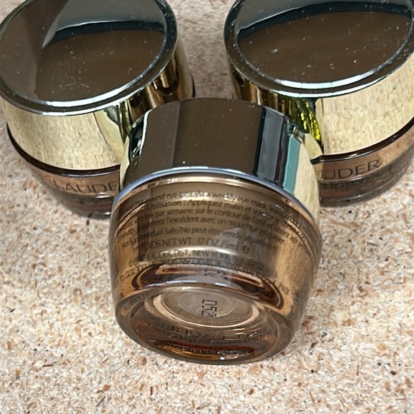 Estée Lauder eye balm - Picture 3 of 3